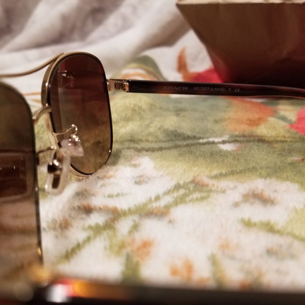 Couch sunglasses - Picture 2 of 5